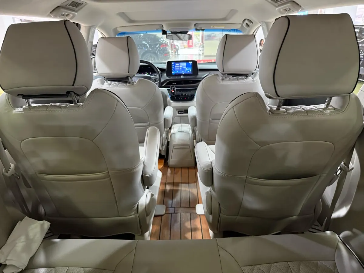 2023 Buick GL8 2.0T 237HP L4 9AT,autocango,china used car exporter,china ev exporter,chinese used car exporter,chinese used ev exporter