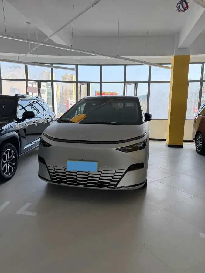 2024 Xpeng X9 BEV 101.5KWH,autocango,china used car exporter,china ev exporter,chinese used car exporter,chinese used ev exporter