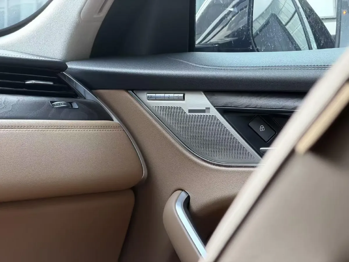 2022 Jaguar F-PACE 2.0T 250HP L4 8AT,autocango,china used car exporter,china ev exporter,chinese used car exporter,chinese used ev exporter