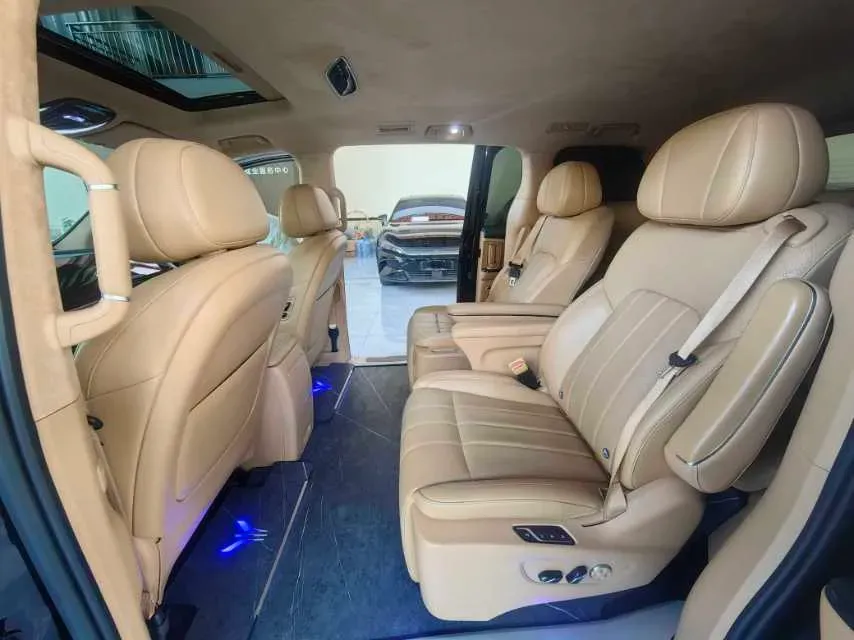 2022 Voyah Dream BEV 82KWH,autocango,china used car exporter,china ev exporter,chinese used car exporter,chinese used ev exporter