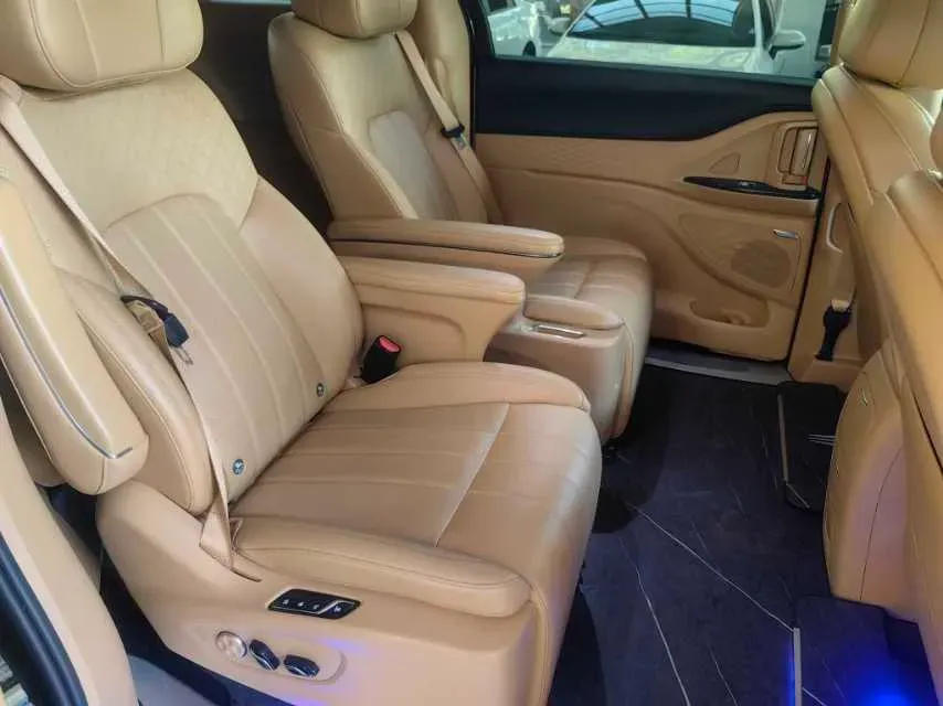 2022 Voyah Dream BEV 82KWH,autocango,china used car exporter,china ev exporter,chinese used car exporter,chinese used ev exporter