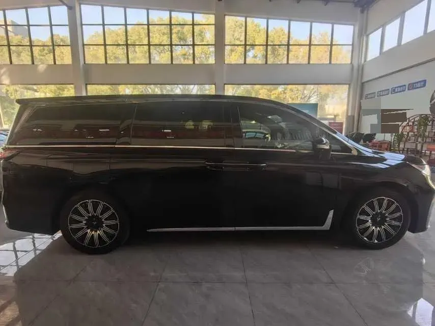 2022 Voyah Dream BEV 82KWH,autocango,china used car exporter,china ev exporter,chinese used car exporter,chinese used ev exporter