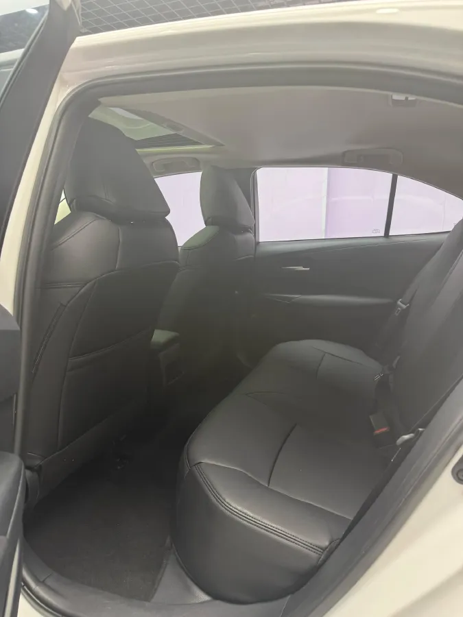 2021 Toyota Corolla 1.2T 116HP L4 CVT,autocango,china used car exporter,china ev exporter,chinese used car exporter,chinese used ev exporter