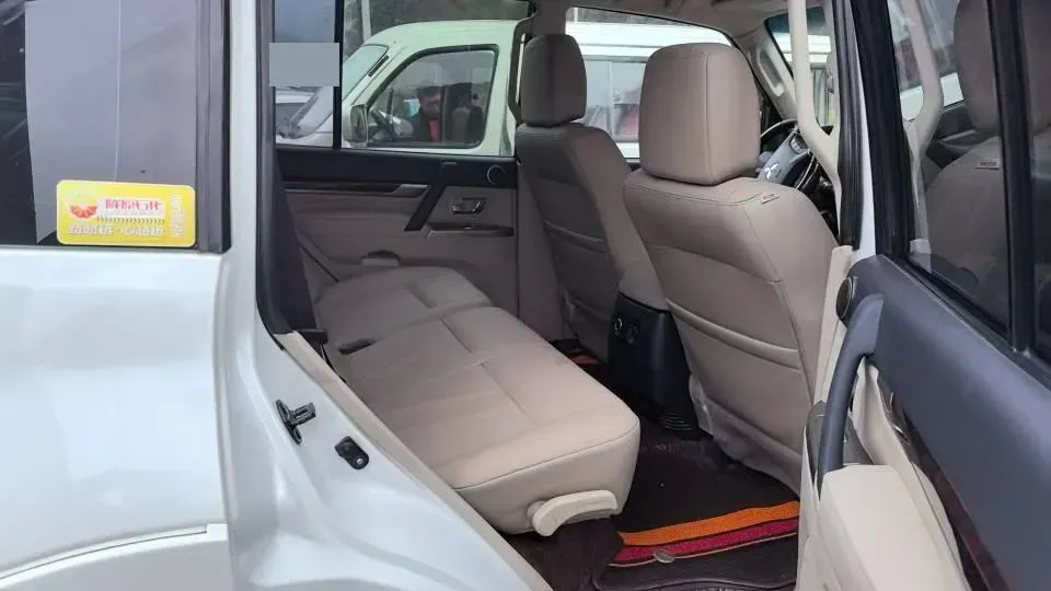 2017 Chevrolet Camaro 2.0T 275HP L4 8AT,autocango,china used car exporter,china ev exporter,chinese used car exporter,chinese used ev exporter