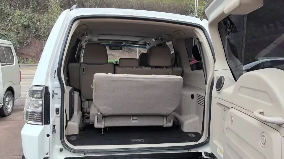 2017 Chevrolet Camaro 2.0T 275HP L4 8AT,autocango,china used car exporter,china ev exporter,chinese used car exporter,chinese used ev exporter