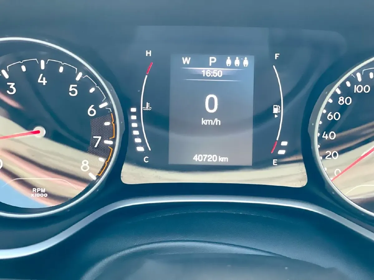 2020 Jeep Compass 1.3T 173HP L4 7DCT,autocango,china used car exporter,china ev exporter,chinese used car exporter,chinese used ev exporter