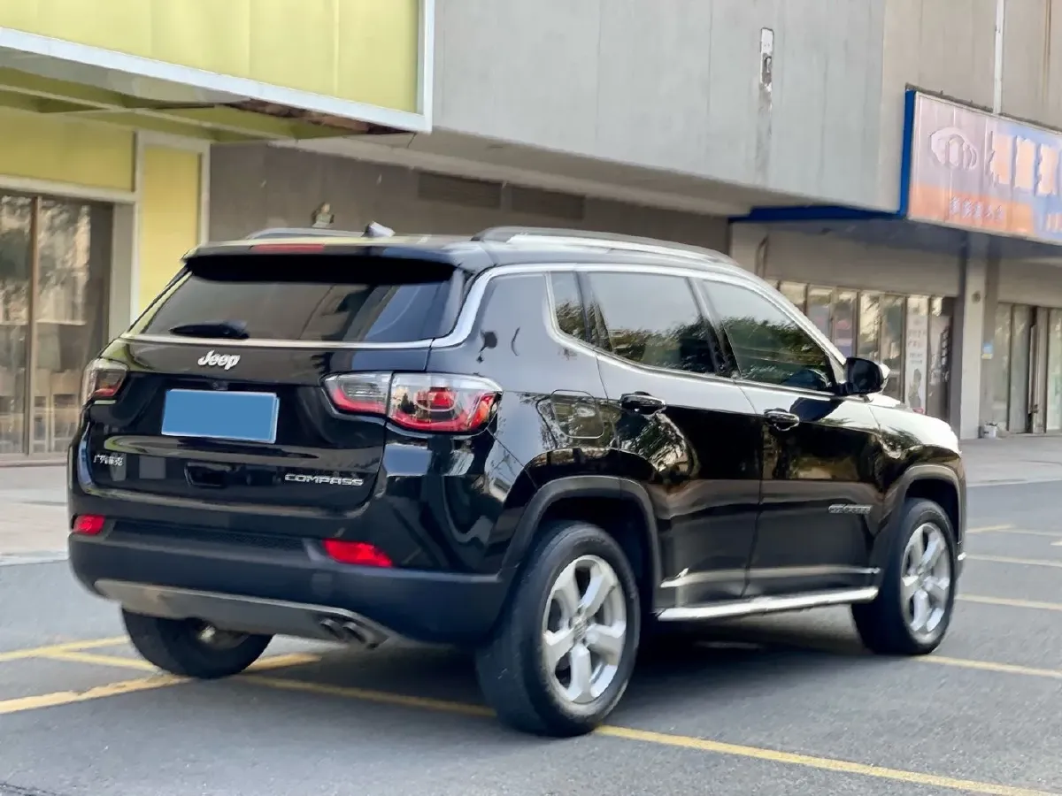 2020 Jeep Compass 1.3T 173HP L4 7DCT,autocango,china used car exporter,china ev exporter,chinese used car exporter,chinese used ev exporter
