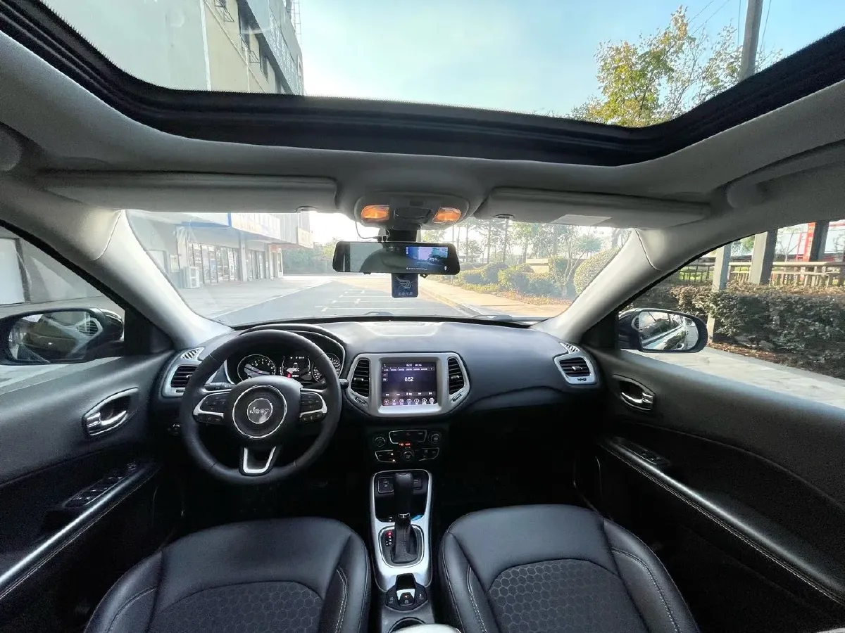 2020 Jeep Compass 1.3T 173HP L4 7DCT,autocango,china used car exporter,china ev exporter,chinese used car exporter,chinese used ev exporter