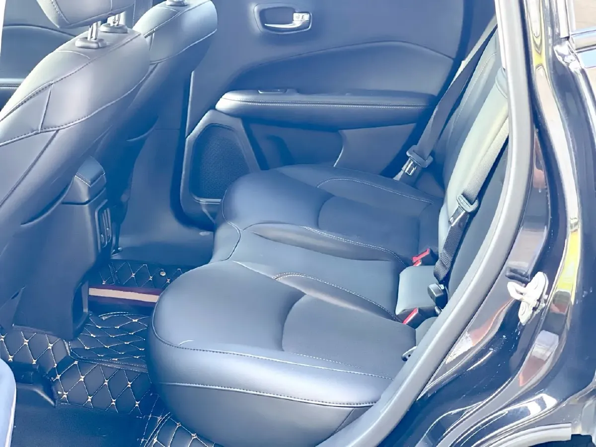 2020 Jeep Compass 1.3T 173HP L4 7DCT,autocango,china used car exporter,china ev exporter,chinese used car exporter,chinese used ev exporter