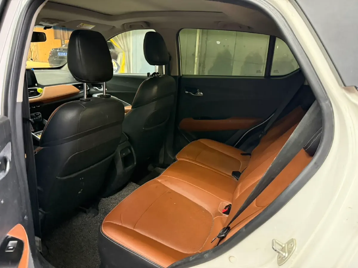 2017 HaiMa S5 Young Edition 1.6L 122HP L4 5MT,autocango,china used car exporter,china ev exporter,chinese used car exporter,chinese used ev exporter