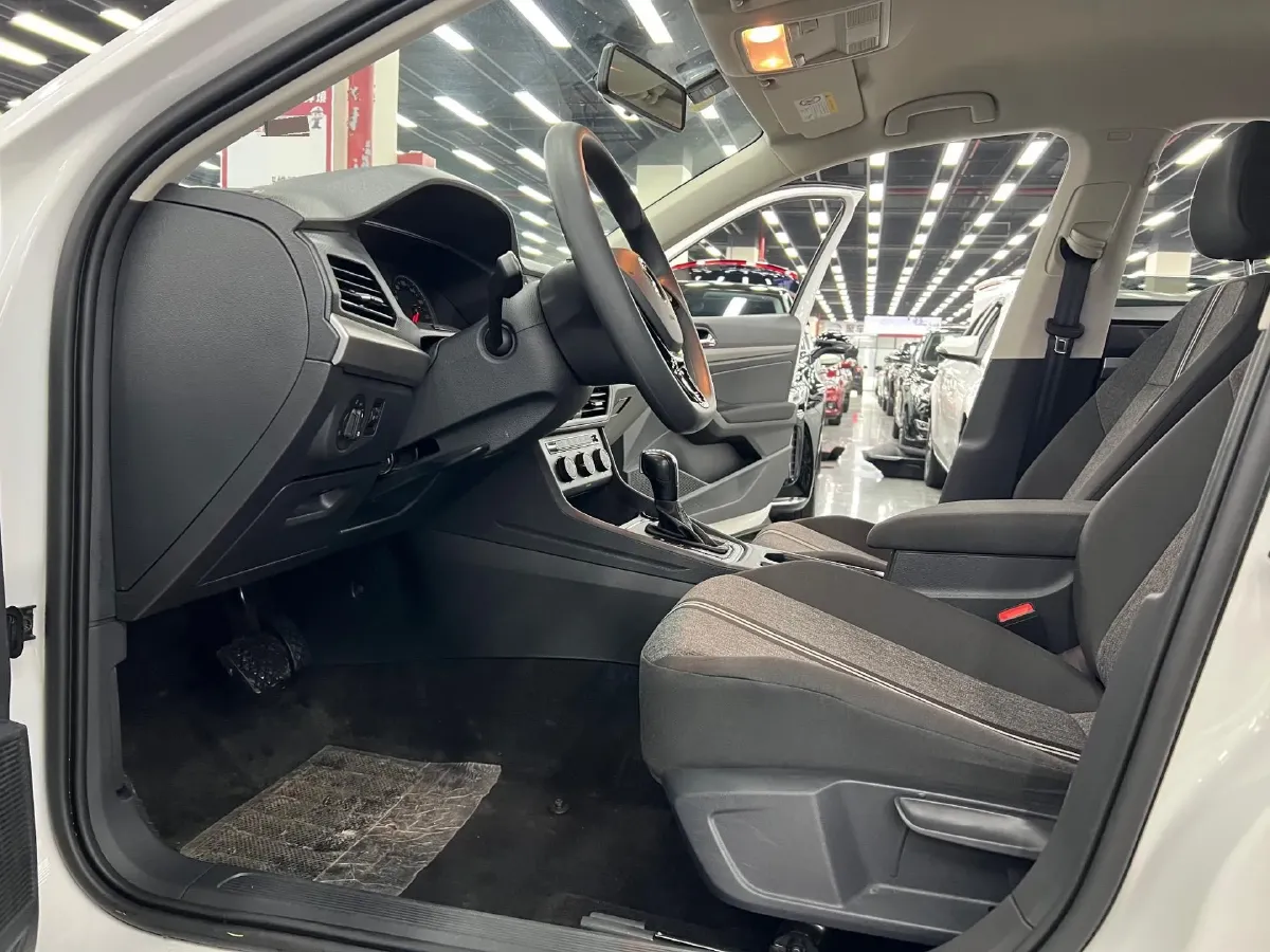 2022 BeiJing Auto X7 1.5T 188HP L4 7DCT,autocango,china used car exporter,china ev exporter,chinese used car exporter,chinese used ev exporter