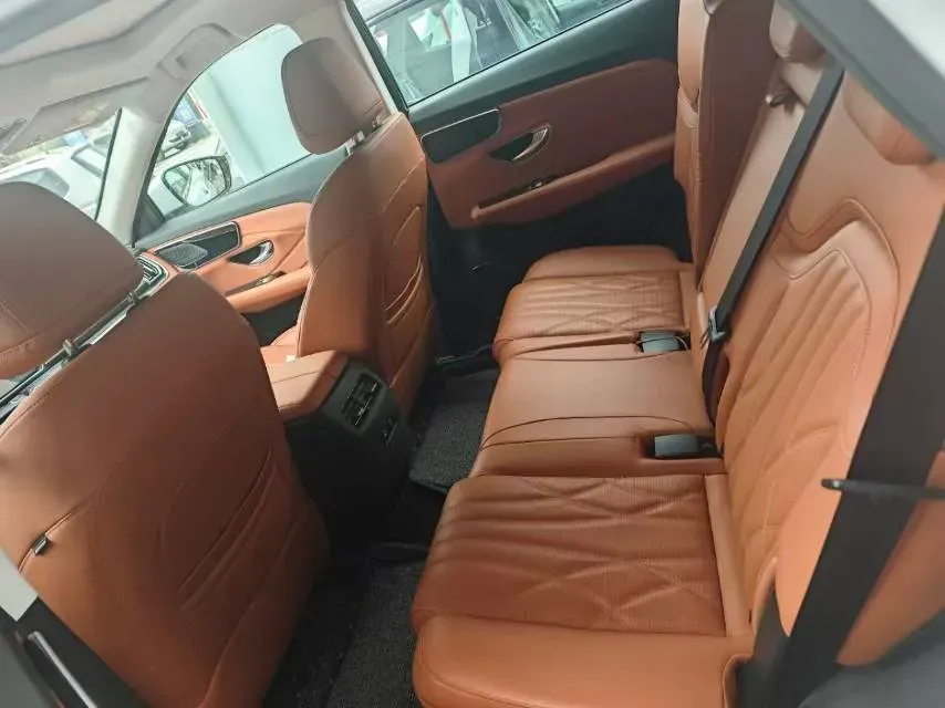 2025 Jetour X70 PLUS C-DM 1.5T 156HP L4 2DHT PHEV,autocango,china used car exporter,china ev exporter,chinese used car exporter,chinese used ev exporter