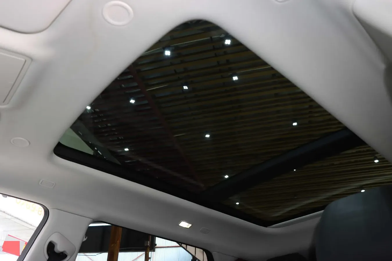 2021 Land Rover Range Rover Evoque 2.0T 249HP L4 9AT,autocango,china used car exporter,china ev exporter,chinese used car exporter,chinese used ev exporter