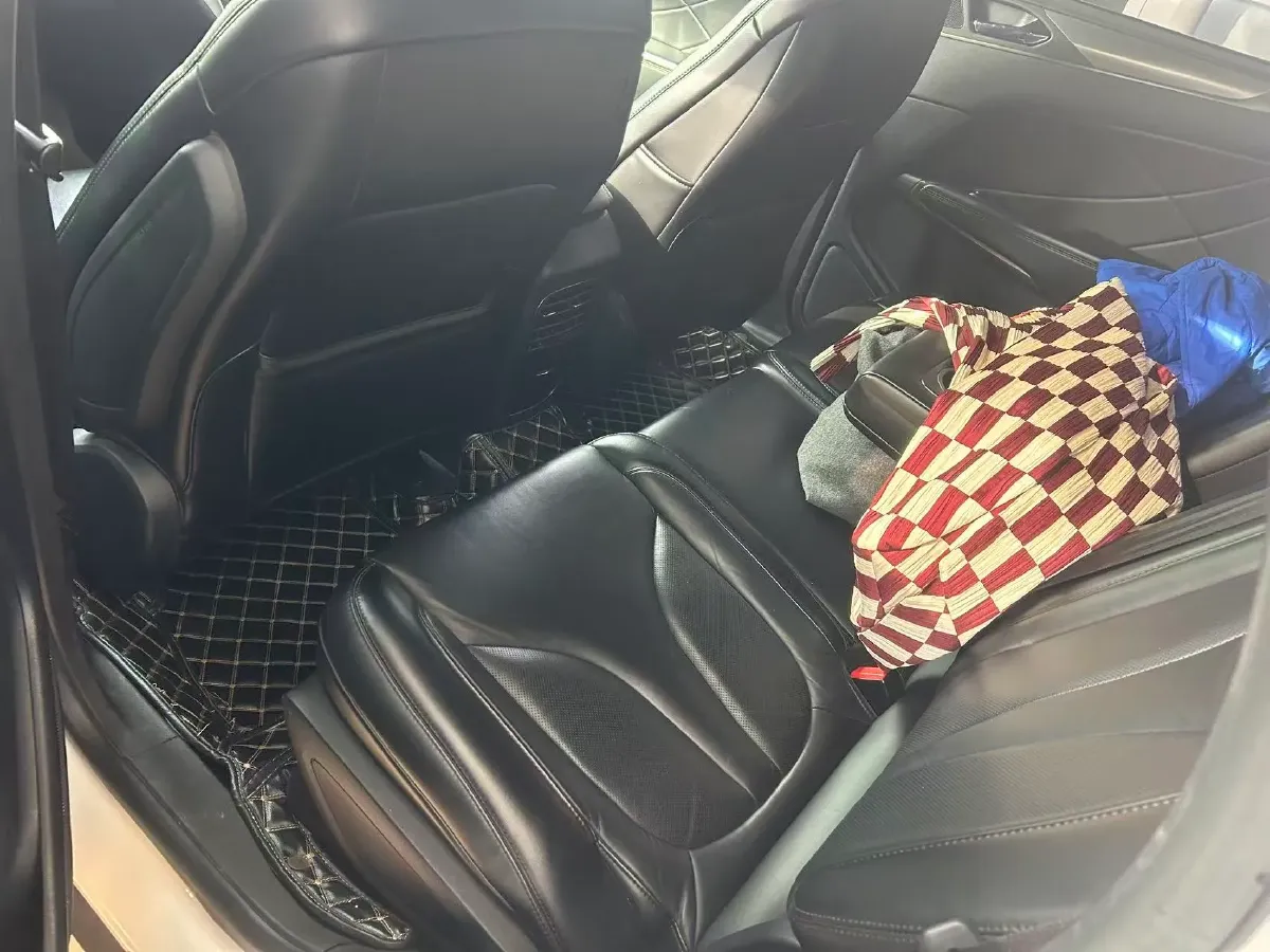 2018 Lincoln MKC 2.0T 203HP L4 6AT,autocango,china used car exporter,china ev exporter,chinese used car exporter,chinese used ev exporter