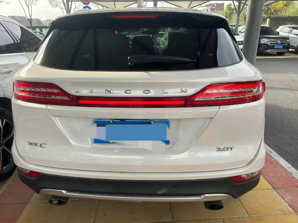 2018 Lincoln MKC 2.0T 203HP L4 6AT,autocango,china used car exporter,china ev exporter,chinese used car exporter,chinese used ev exporter