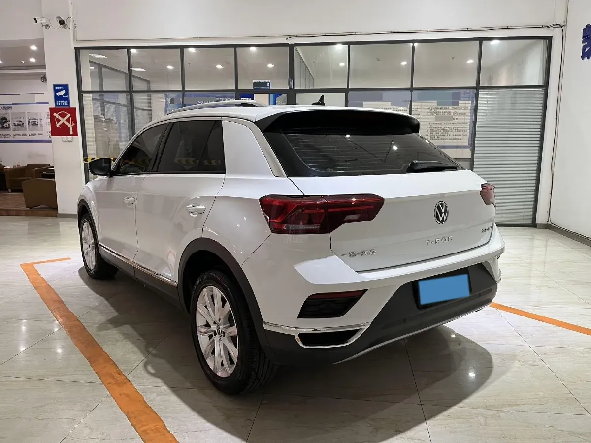 2022 Volkswagen T-Roc 1.4T 150HP L4 7DCT,autocango,china used car exporter,china ev exporter,chinese used car exporter,chinese used ev exporter