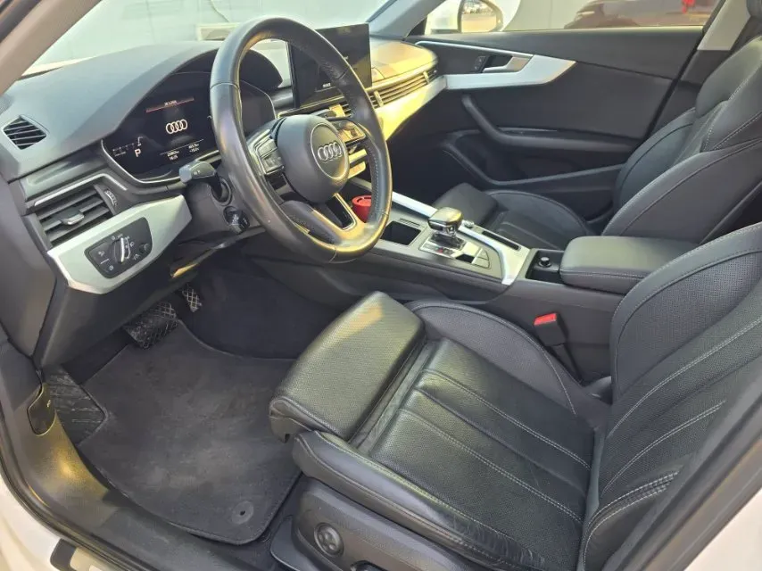 2020 Audi A4L 2.0T 190HP L4 7DCT,autocango,china used car exporter,china ev exporter,chinese used car exporter,chinese used ev exporter