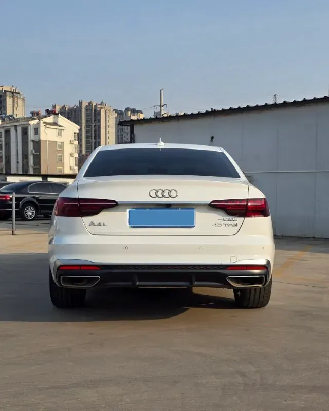 2020 Audi A4L 2.0T 190HP L4 7DCT,autocango,china used car exporter,china ev exporter,chinese used car exporter,chinese used ev exporter