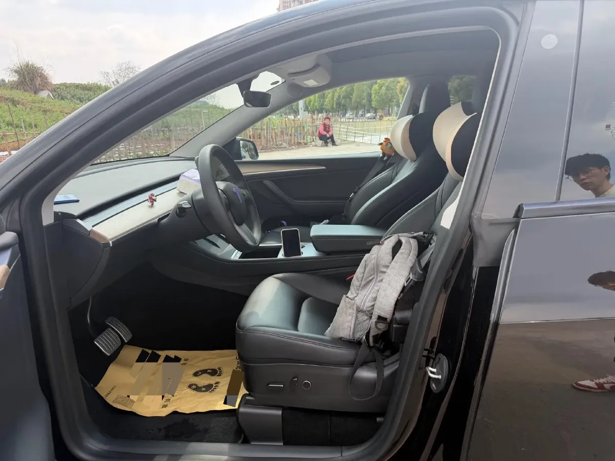 2022 Tesla Model Y BEV 60KWH,autocango,china used car exporter,china ev exporter,chinese used car exporter,chinese used ev exporter