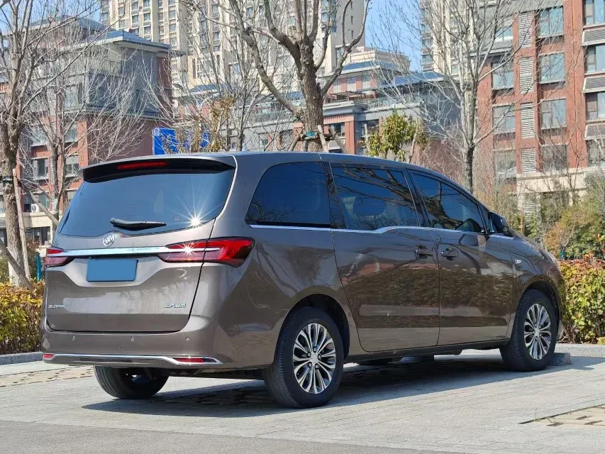 2022 Buick GL8 2.0T 237HP L4 9AT,autocango,china used car exporter,china ev exporter,chinese used car exporter,chinese used ev exporter