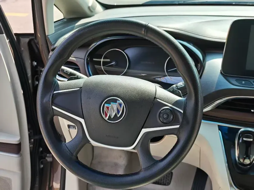 2022 Buick GL8 2.0T 237HP L4 9AT,autocango,china used car exporter,china ev exporter,chinese used car exporter,chinese used ev exporter