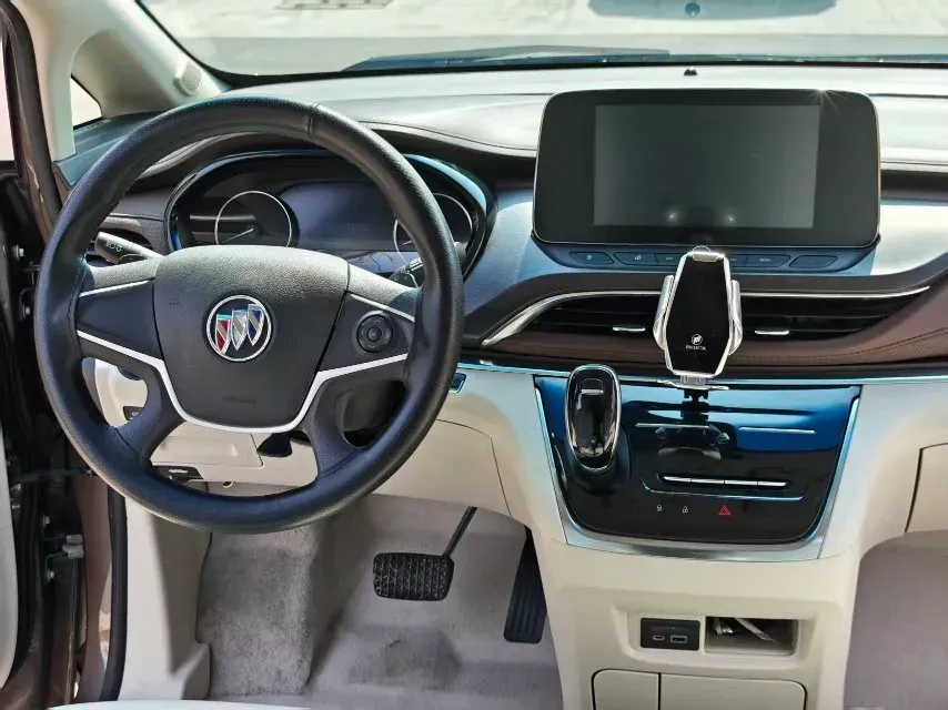 2022 Buick GL8 2.0T 237HP L4 9AT,autocango,china used car exporter,china ev exporter,chinese used car exporter,chinese used ev exporter