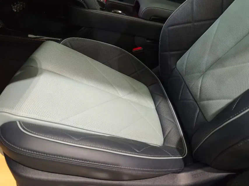 2023 FangChengBao Bao 5 1.5T 194HP L4 E-CVT PHEV 31.8KWH,autocango,china used car exporter,china ev exporter,chinese used car exporter,chinese used ev exporter