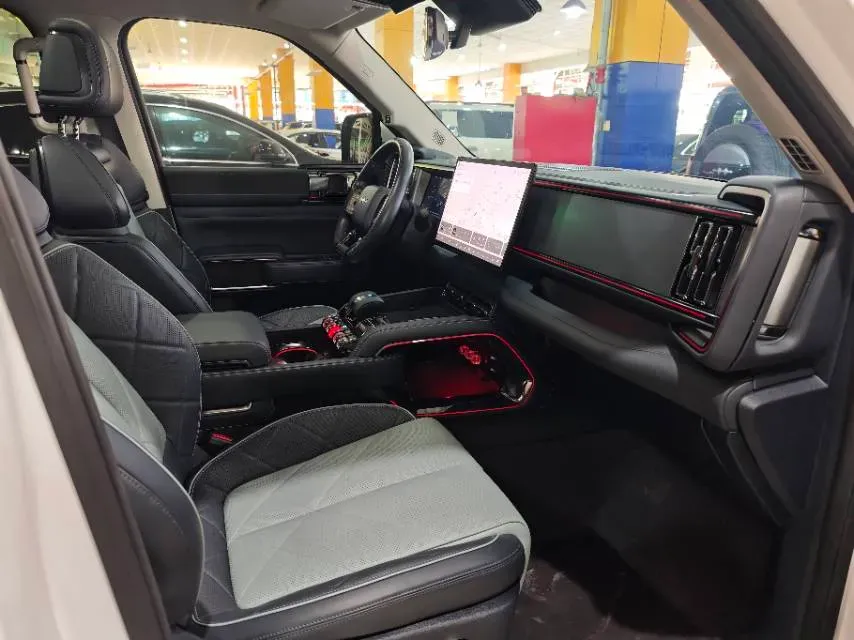 2023 FangChengBao Bao 5 1.5T 194HP L4 E-CVT PHEV 31.8KWH,autocango,china used car exporter,china ev exporter,chinese used car exporter,chinese used ev exporter