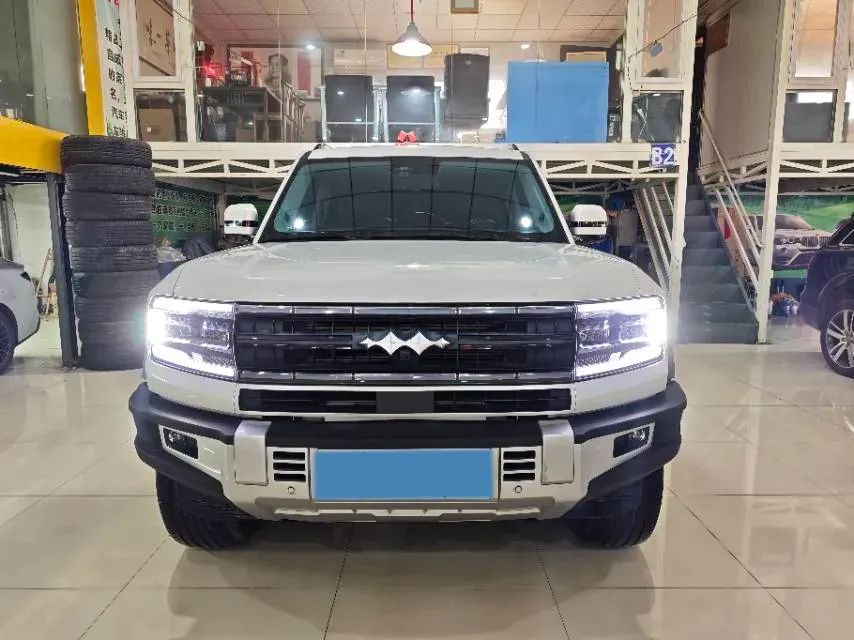 2023 FangChengBao Bao 5 1.5T 194HP L4 E-CVT PHEV 31.8KWH,autocango,china used car exporter,china ev exporter,chinese used car exporter,chinese used ev exporter