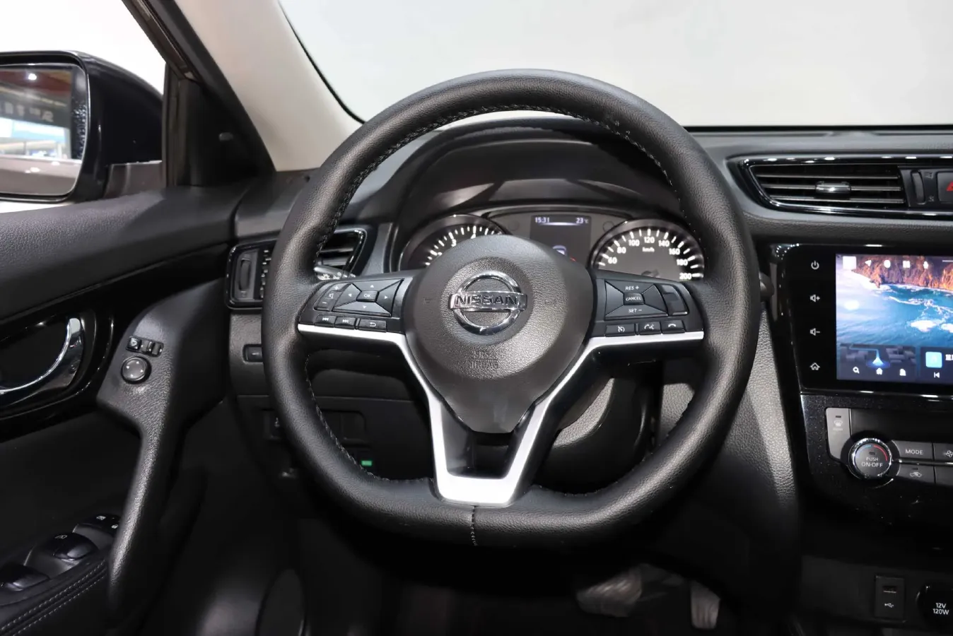 2021 Nissan X-Trail 2.0L 151HP L4 CVT,autocango,china used car exporter,china ev exporter,chinese used car exporter,chinese used ev exporter