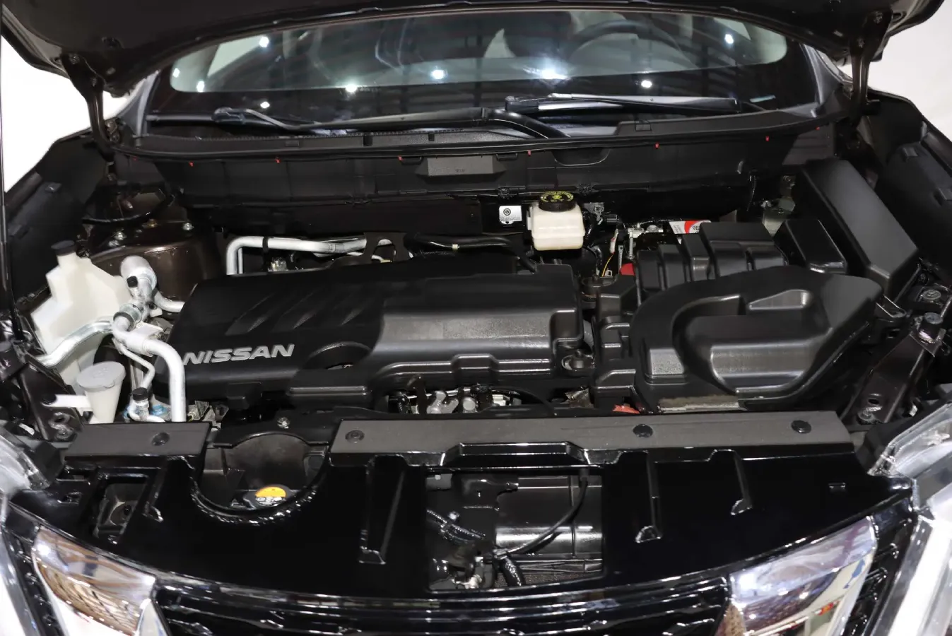 2021 Nissan X-Trail 2.0L 151HP L4 CVT,autocango,china used car exporter,china ev exporter,chinese used car exporter,chinese used ev exporter