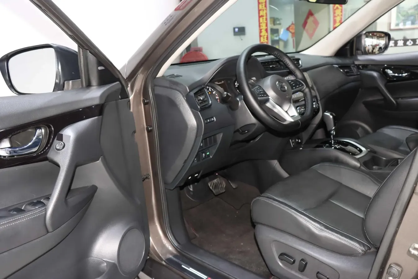 2021 Nissan X-Trail 2.0L 151HP L4 CVT,autocango,china used car exporter,china ev exporter,chinese used car exporter,chinese used ev exporter