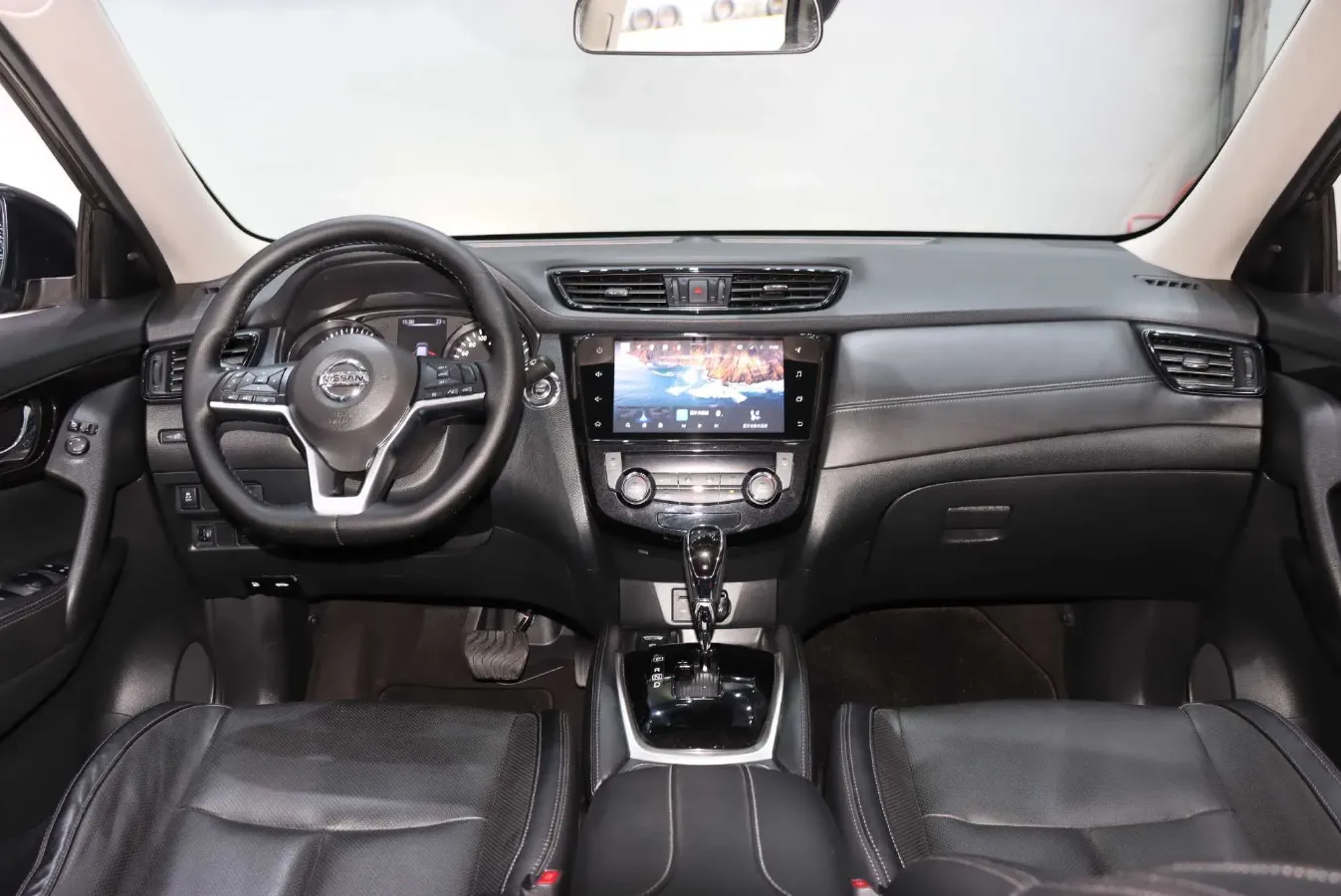 2021 Nissan X-Trail 2.0L 151HP L4 CVT,autocango,china used car exporter,china ev exporter,chinese used car exporter,chinese used ev exporter