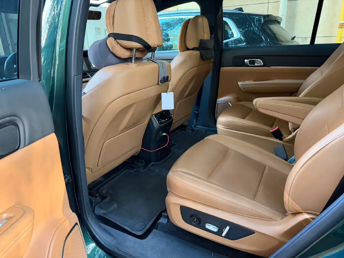 2021 Li ONE Range Extended 131HP REEV 40.5KWH,autocango,china used car exporter,china ev exporter,chinese used car exporter,chinese used ev exporter