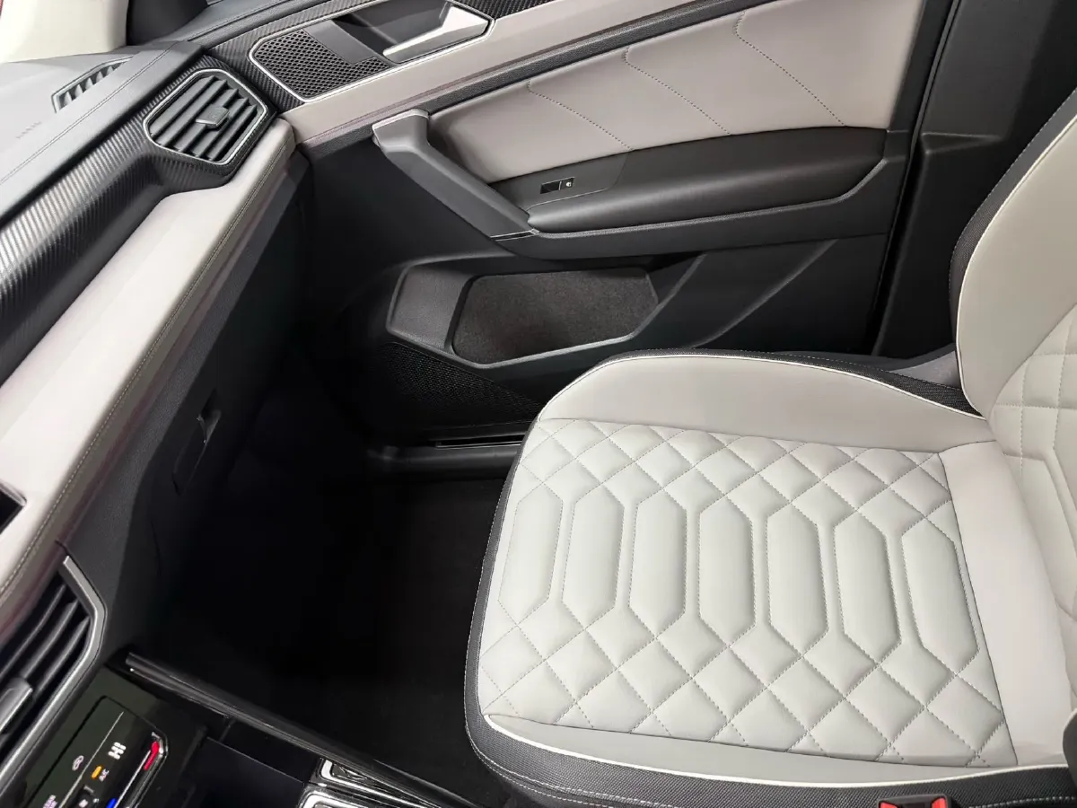 2023 Volkswagen Tayron 1.4T 150HP L4 7DCT,autocango,china used car exporter,china ev exporter,chinese used car exporter,chinese used ev exporter