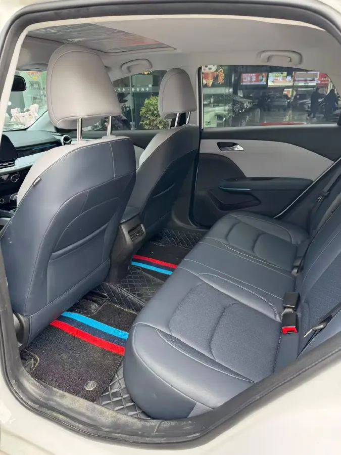 2024 Chevrolet Monza 1.5L 113HP L4 6DCT,autocango,china used car exporter,china ev exporter,chinese used car exporter,chinese used ev exporter