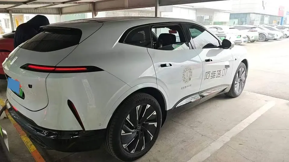 2024 Avatr 07 BEV 82.16KWH,autocango,china used car exporter,china ev exporter,chinese used car exporter,chinese used ev exporter