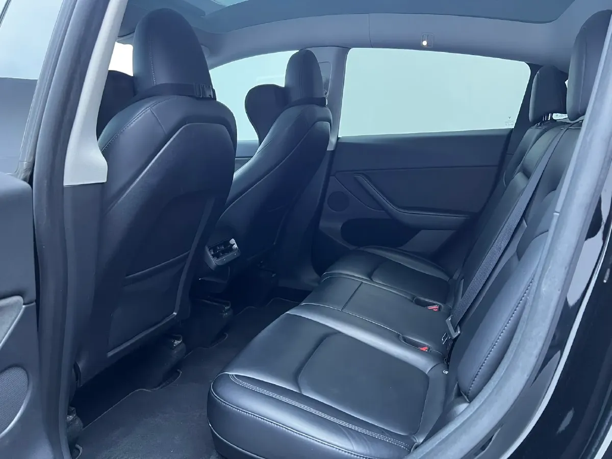 2022 Tesla Model Y BEV 60KWH,autocango,china used car exporter,china ev exporter,chinese used car exporter,chinese used ev exporter