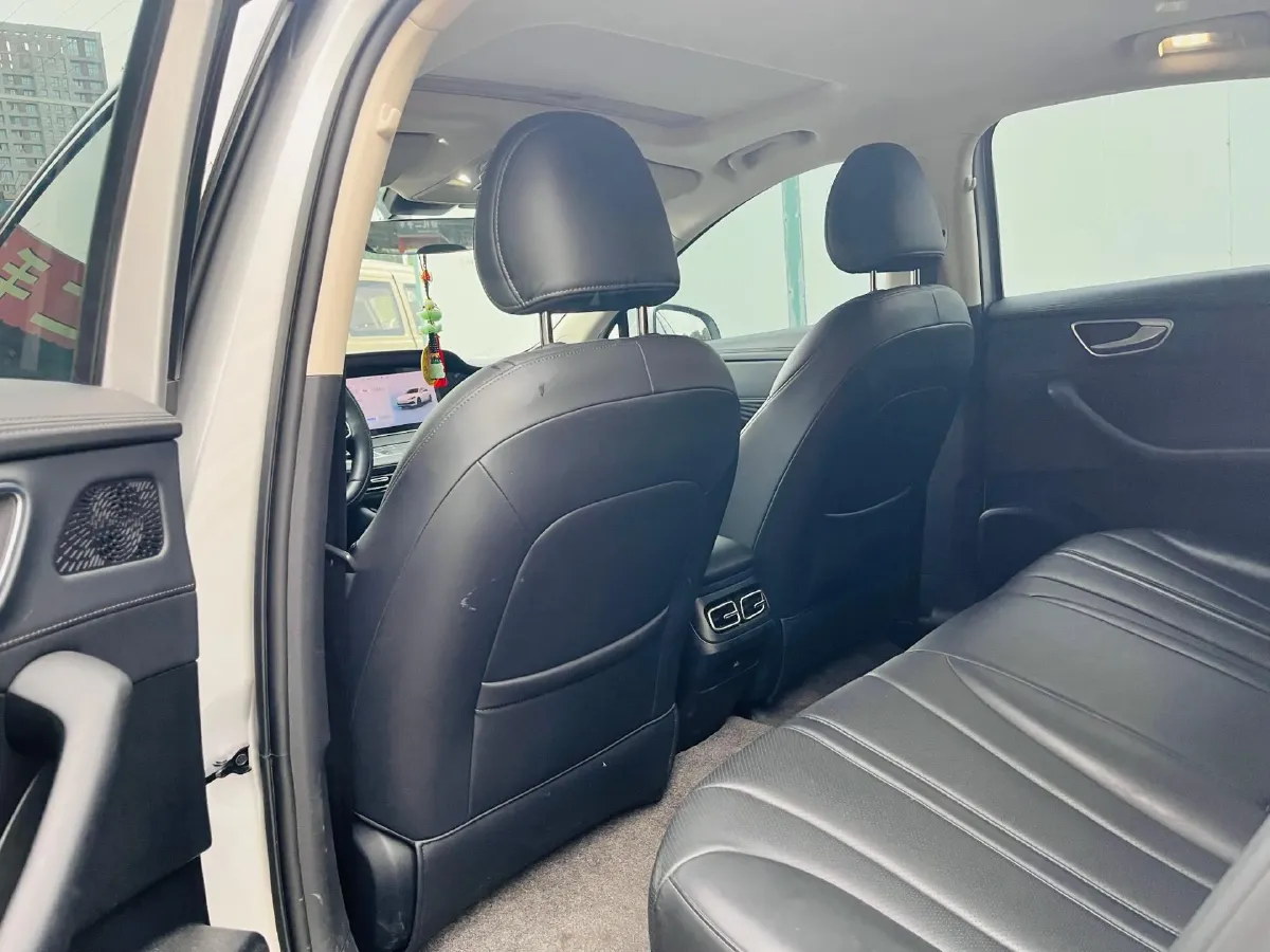 2025 Roewe D7 1.5L 112HP L4 1DHT PHEV 19.7KWH,autocango,china used car exporter,china ev exporter,chinese used car exporter,chinese used ev exporter