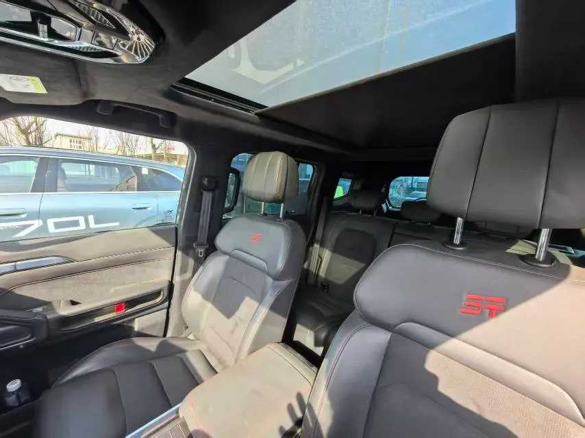 2023 Jetour Traveller 2.0T 254HP L4 7DCT,autocango,china used car exporter,china ev exporter,chinese used car exporter,chinese used ev exporter