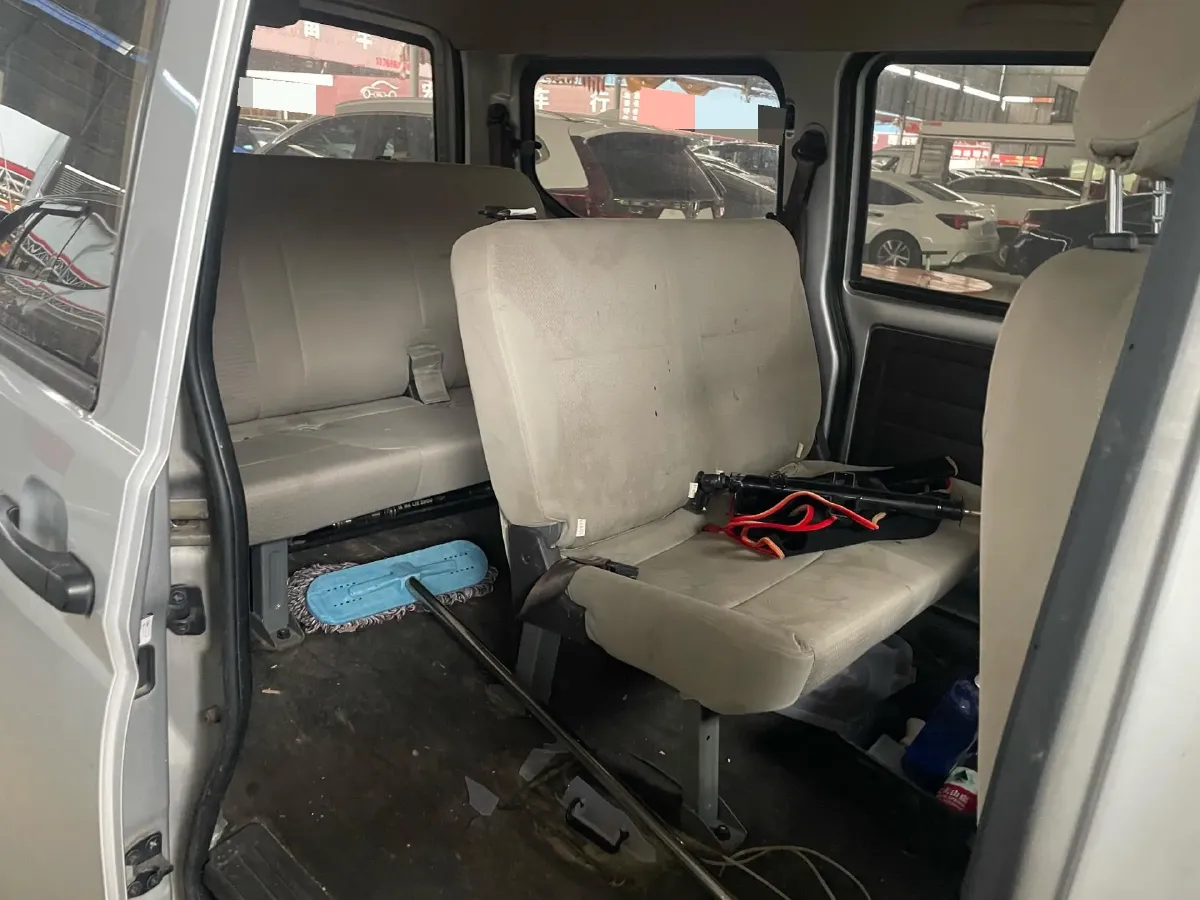 2020 WuLing RongGuang 1.2L 76HP L4 5MT,autocango,china used car exporter,china ev exporter,chinese used car exporter,chinese used ev exporter