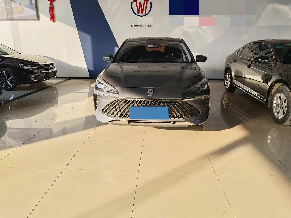 2023 Roewe i5 1.5L 129HP L4 5MT,autocango,china used car exporter,china ev exporter,chinese used car exporter,chinese used ev exporter