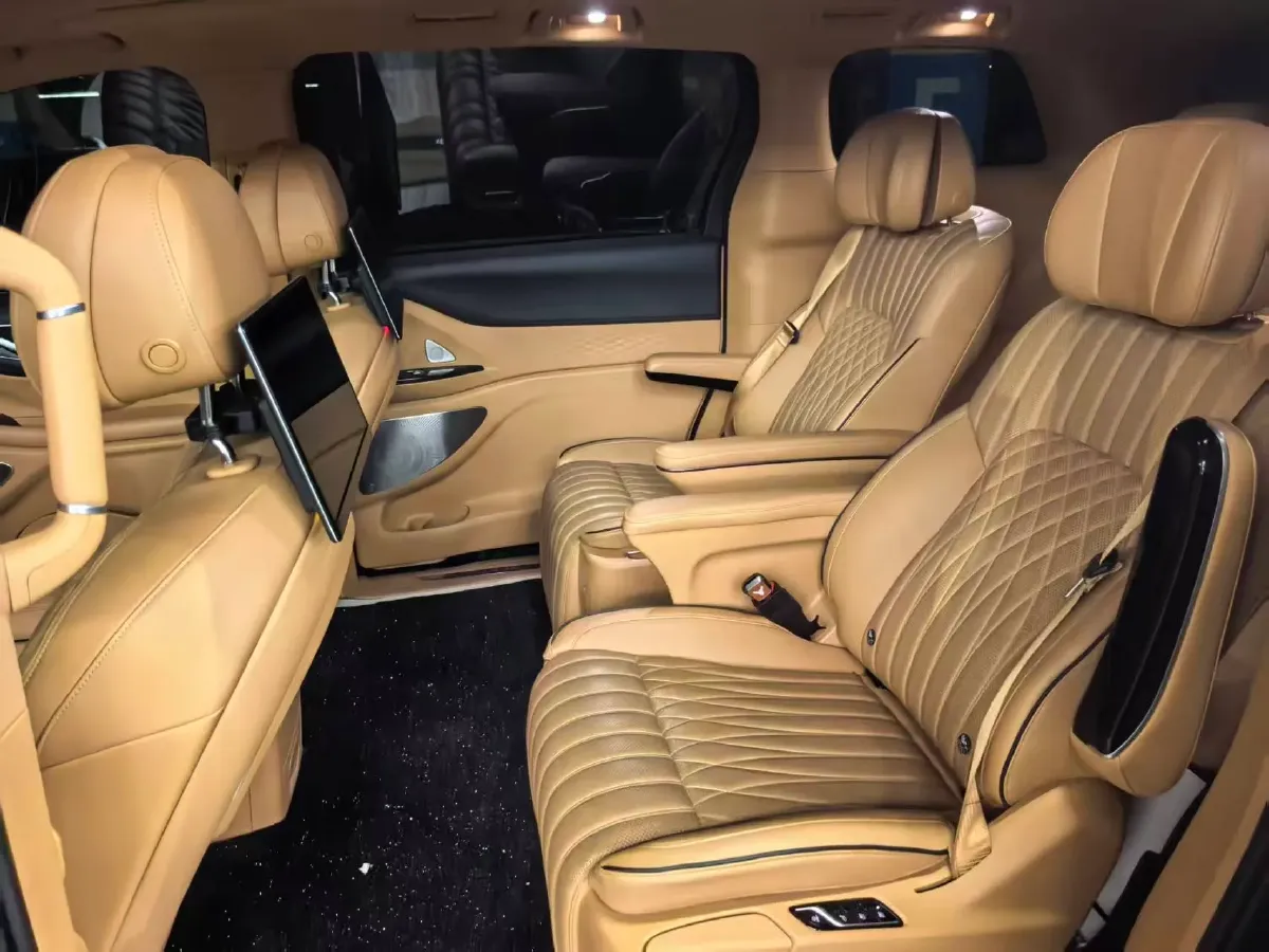 2022 Voyah Dream 1.5T 136HP L4 PHEV 25.57KWH,autocango,china used car exporter,china ev exporter,chinese used car exporter,chinese used ev exporter