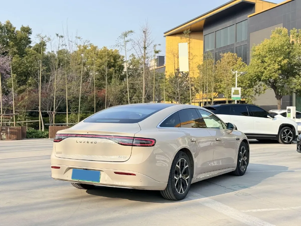2025 Luxeed S7 BEV 100KWH,autocango,china used car exporter,china ev exporter,chinese used car exporter,chinese used ev exporter