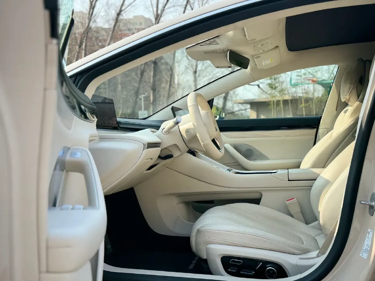 2025 Luxeed S7 BEV 100KWH,autocango,china used car exporter,china ev exporter,chinese used car exporter,chinese used ev exporter