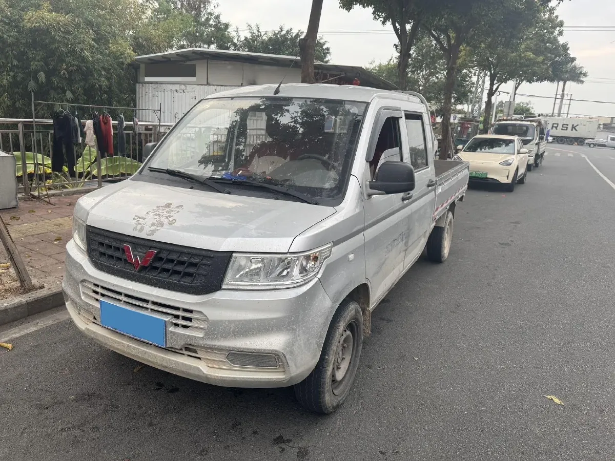 2019 WuLing RongGuang New Truck 1.8L 133HP L4 5MT,autocango,china used car exporter,china ev exporter,chinese used car exporter,chinese used ev exporter