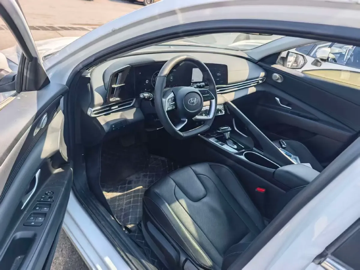 2022 Hyundai Elantra 1.5L 115HP L4 CVT,autocango,china used car exporter,china ev exporter,chinese used car exporter,chinese used ev exporter