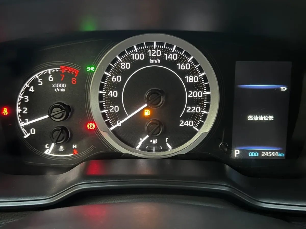 2021 Toyota Corolla 1.2T 116HP L4 CVT,autocango,china used car exporter,china ev exporter,chinese used car exporter,chinese used ev exporter