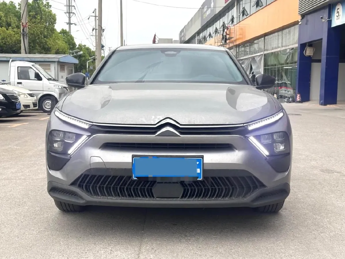 2025 Geely Preface 1.5T 181HP L4 7DCT,autocango,china used car exporter,china ev exporter,chinese used car exporter,chinese used ev exporter