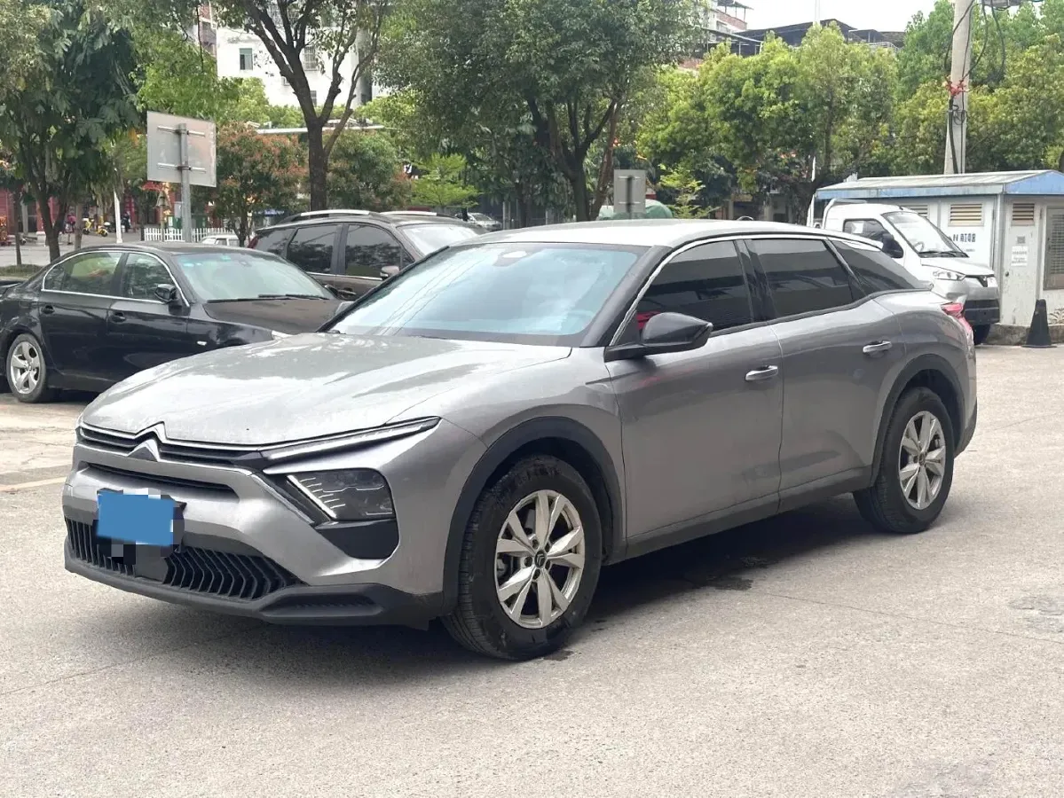 2025 Geely Preface 1.5T 181HP L4 7DCT,autocango,china used car exporter,china ev exporter,chinese used car exporter,chinese used ev exporter